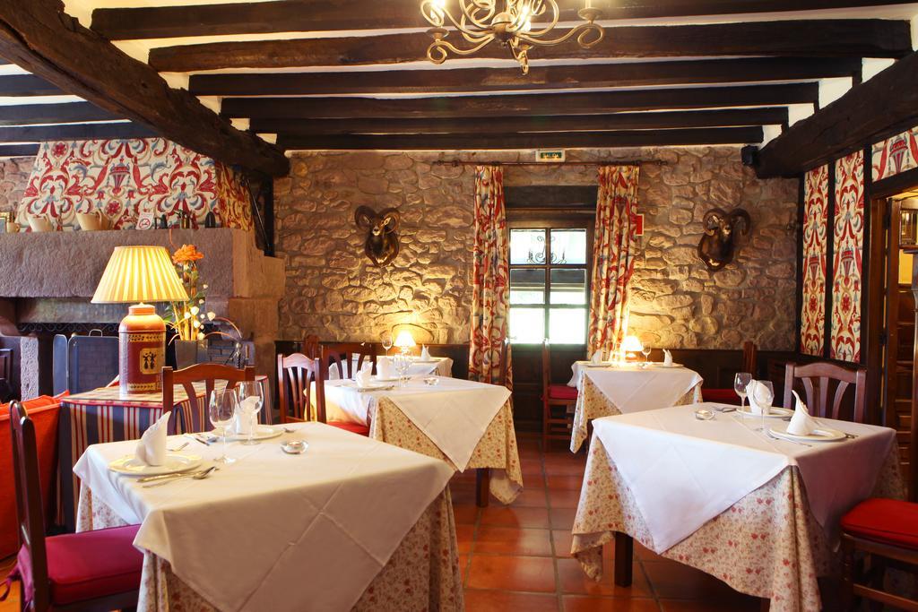 Hotel Senorio De Ursua Arizcun Екстериор снимка