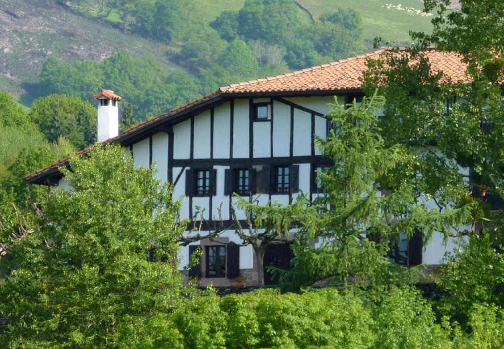 Hotel Senorio De Ursua Arizcun Екстериор снимка